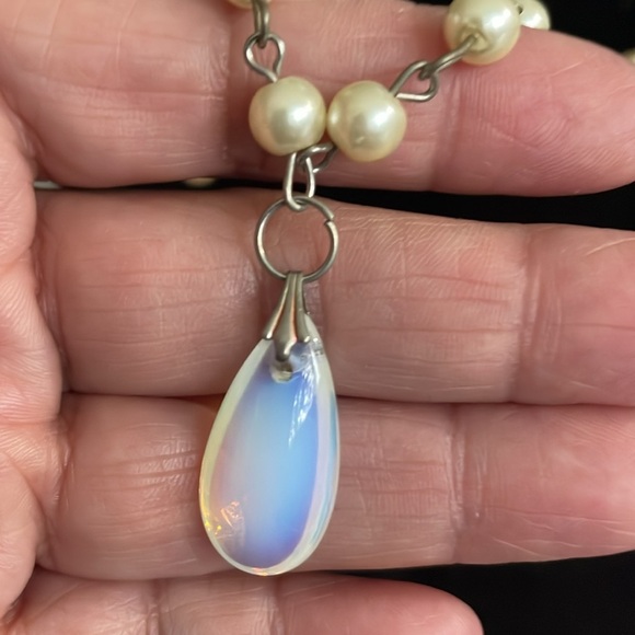 Vintage faux opalite Pendant necklace - Picture 3 of 6